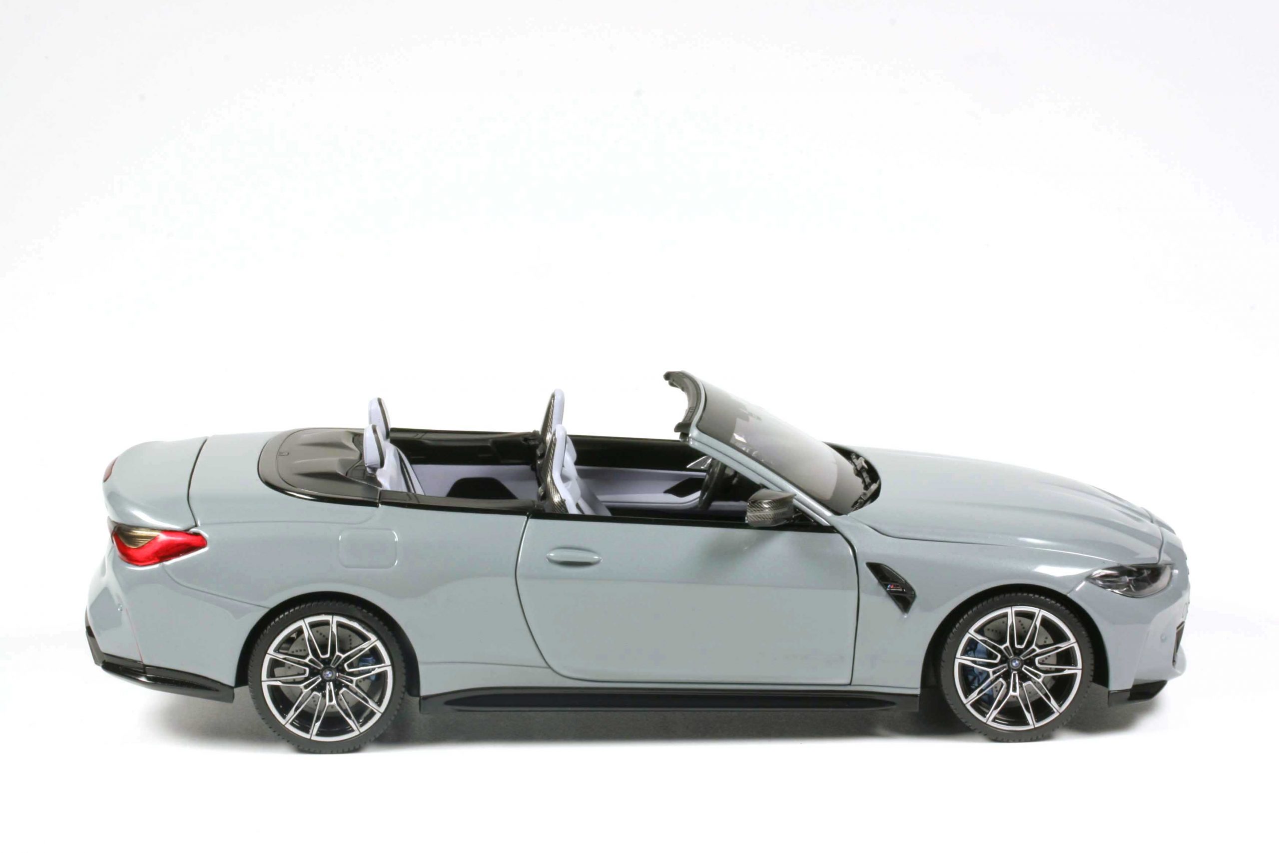 News 1:18 Minichamps BMW M4 Cabriolet (G83) 2021 – caramini-online.de