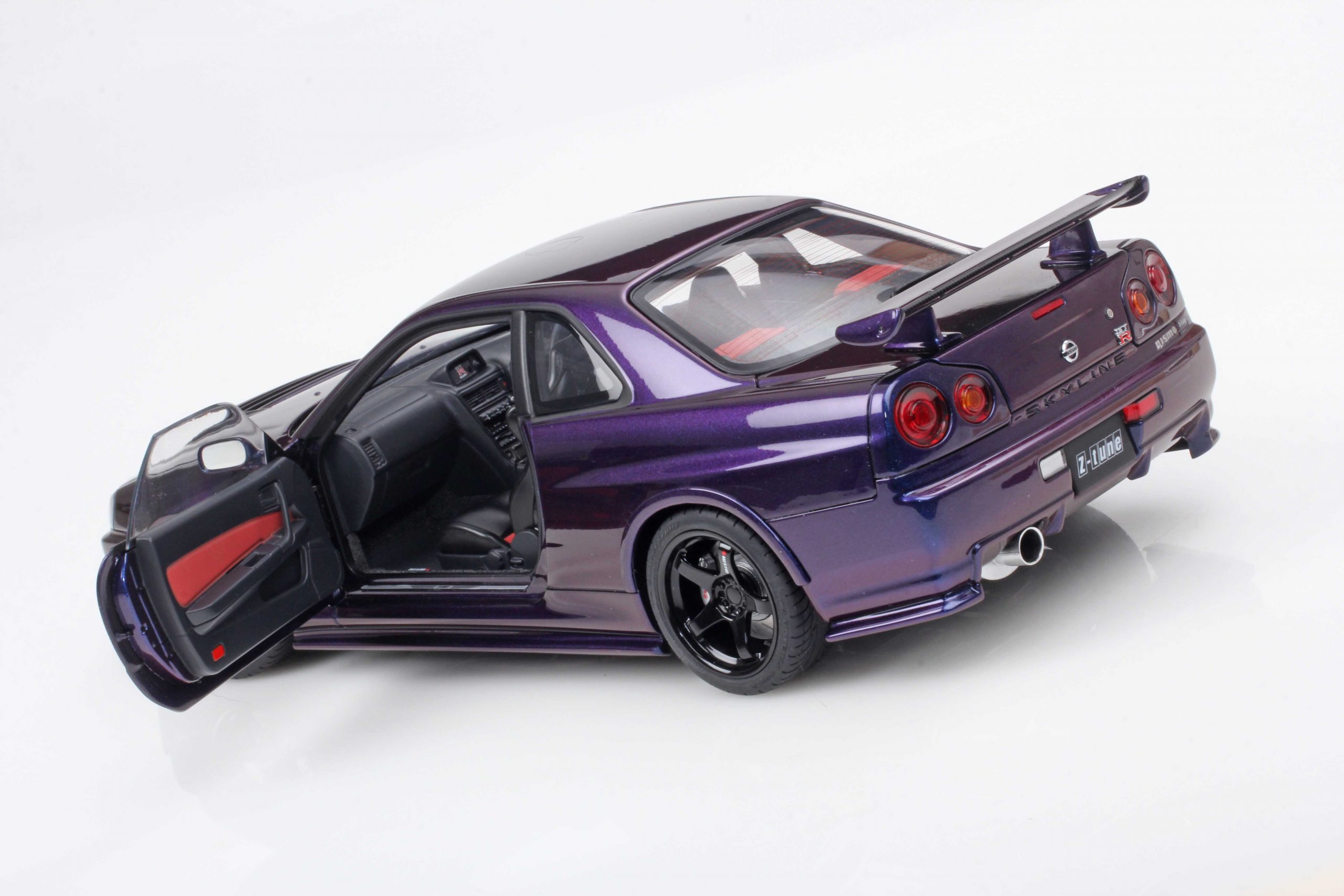 News 1:18 AUTOart Nissan Skyline GT-R (R34) Z-Tune (Nismo) 2005