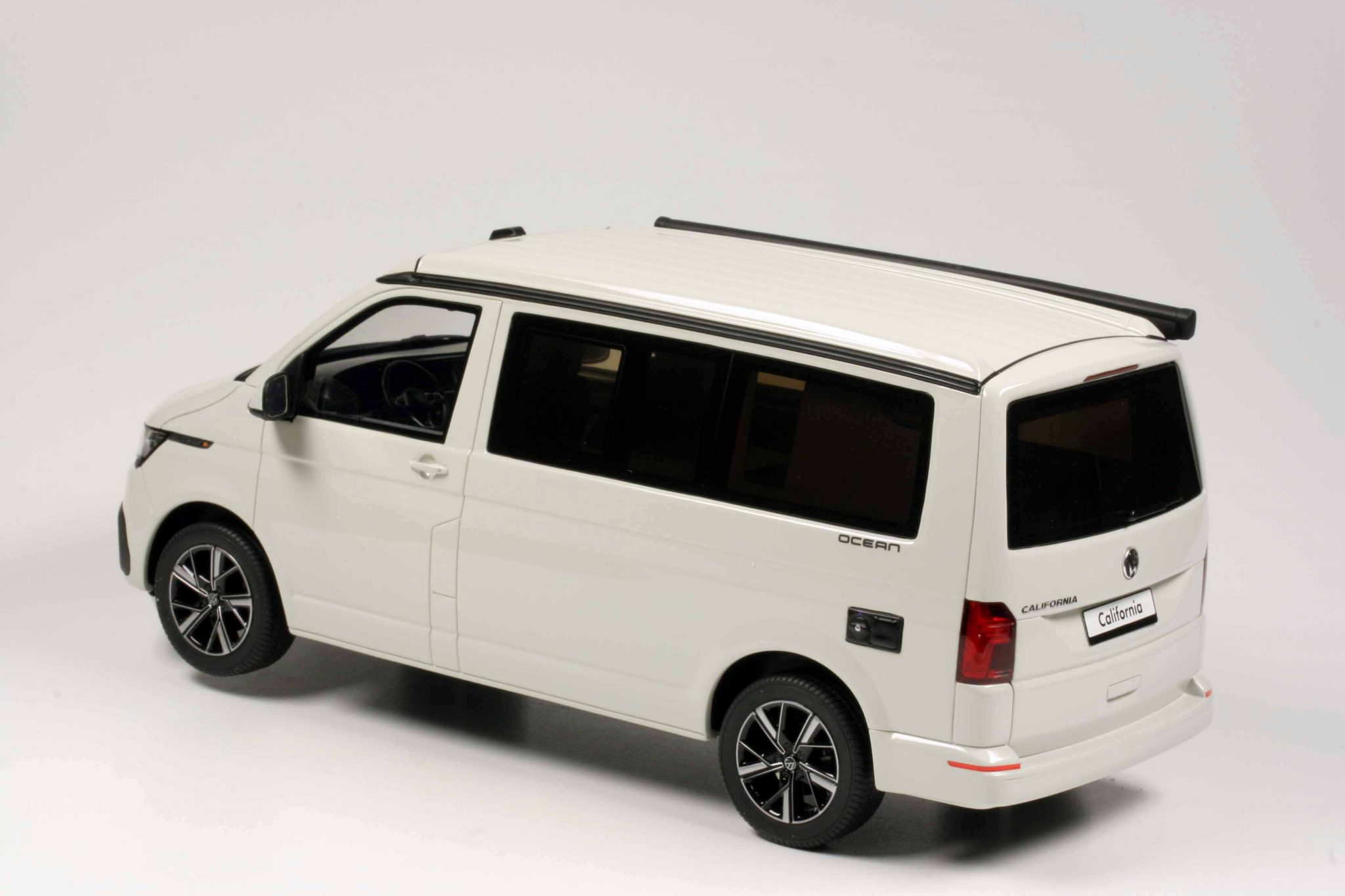 News 1:18 Ottomobile Volkswagen T6.1 Camper California Ocean 2021 ...