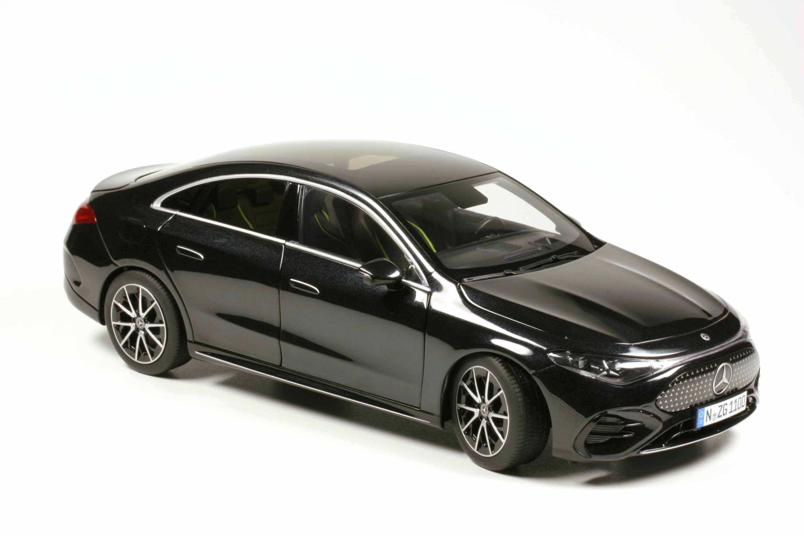 W174 News 1:18 NZG Mercedes CLA Coupé W174 und W178 2025 – caramini-online.de